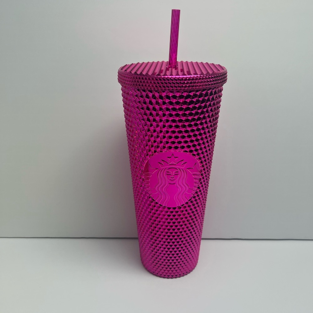 Starbucks Holiday Release 2022. Sangria Chrome Studded Cold Cup. BNWT